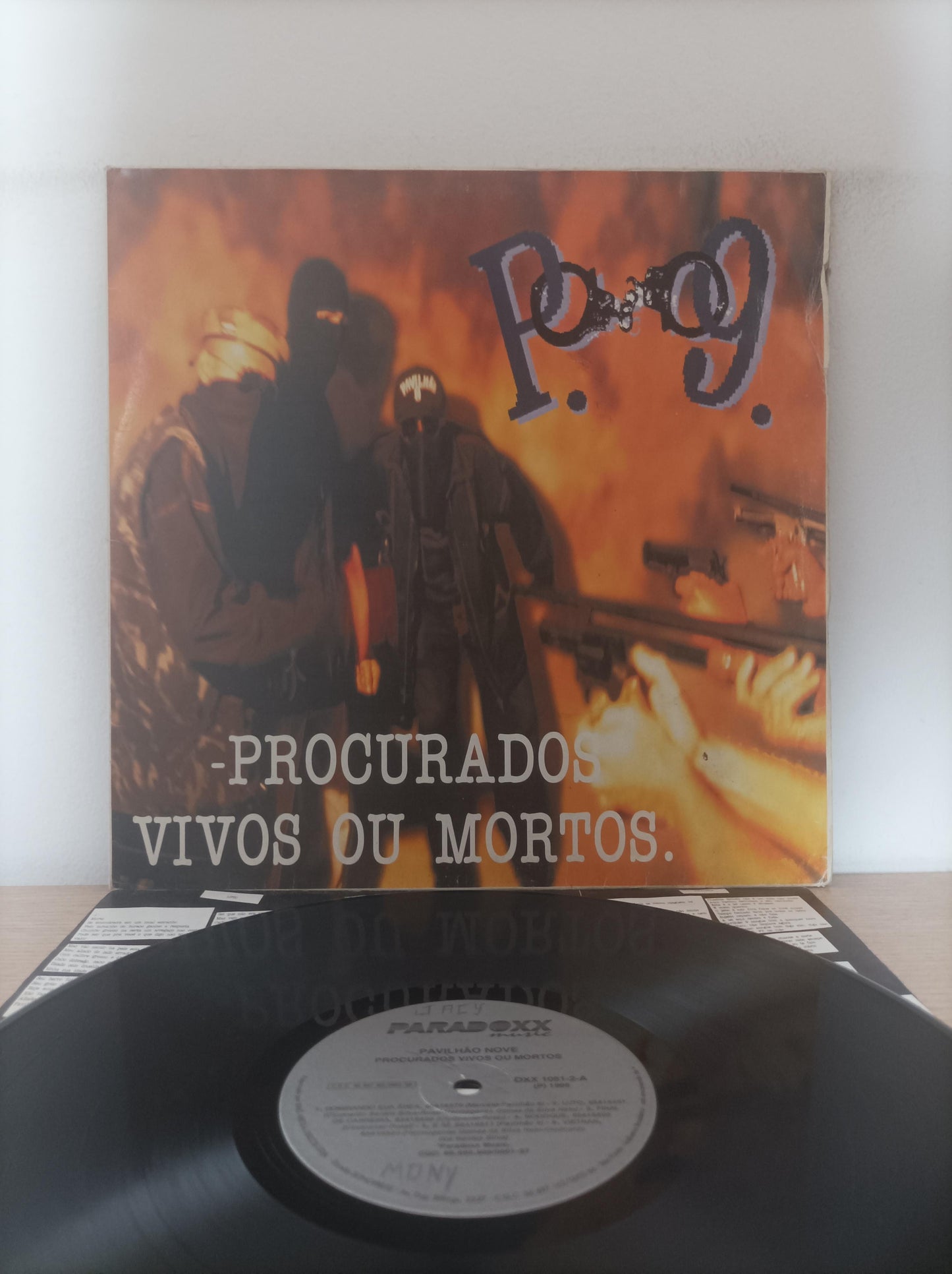 Lp Vinil Pavilhão 9 Procurados Vivos Ou Mortos Com Encarte